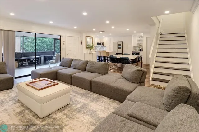 $410,000 | 9390 Southwest 61st Way, Unit D, Boca Raton, FL 33428