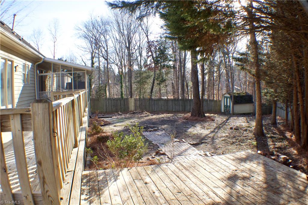 109 Burrows Road Jamestown, NC 27282 - Photo 38 of 39 Gallery Image 38
