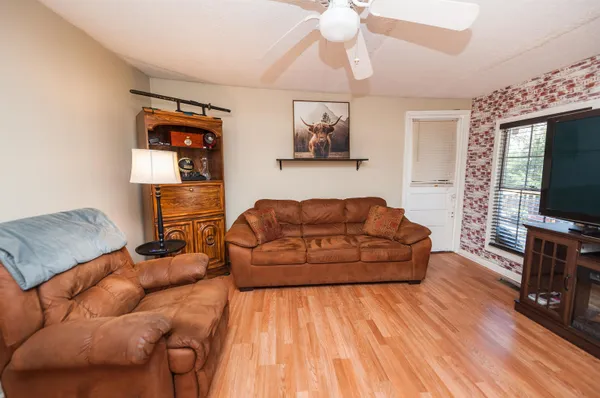 $250,000 | 5300 South Main Street, Cowpens, SC 29330