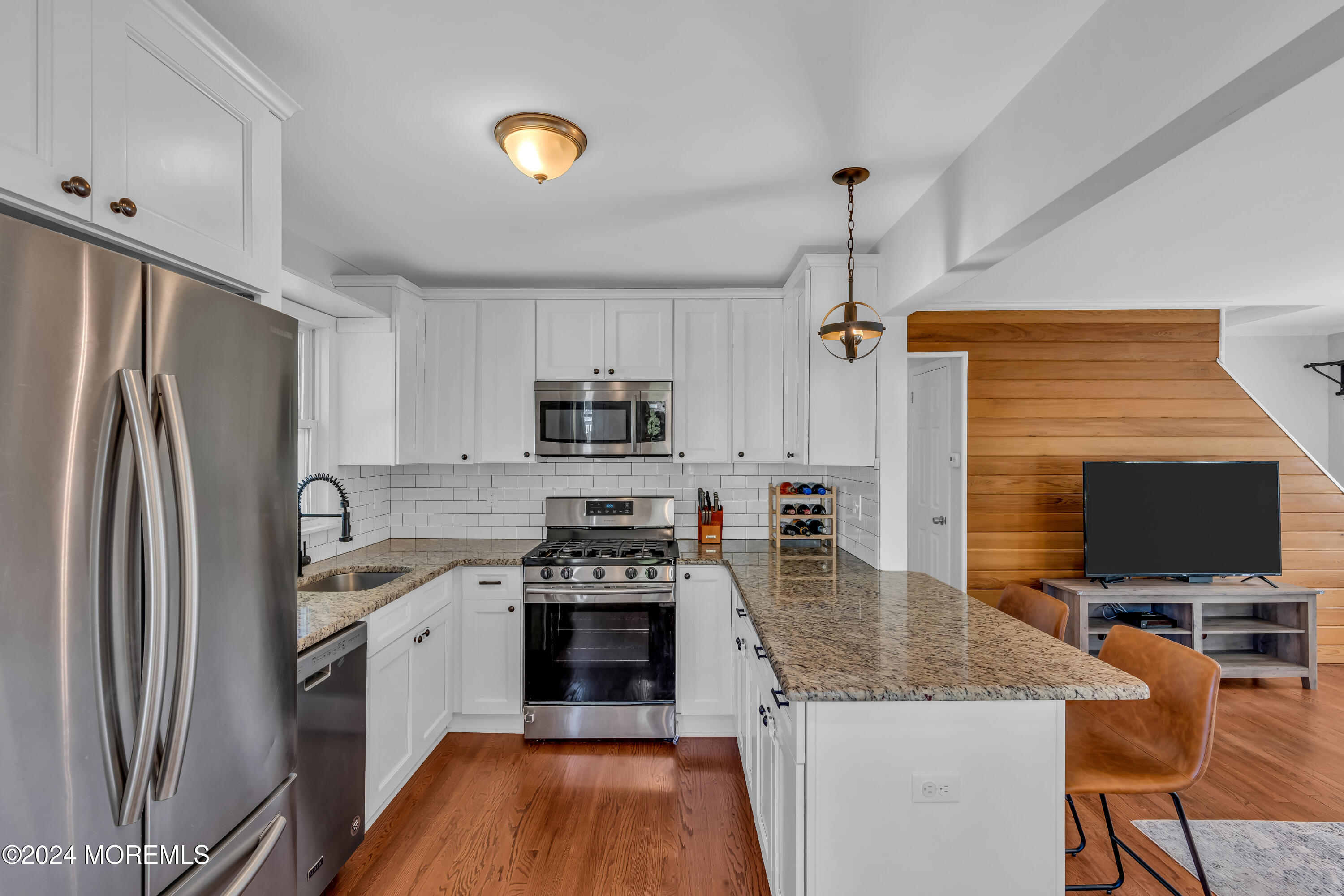 305 Robbins Road Neptune Township, NJ 07753 - Photo 23 of 56 Kitchen