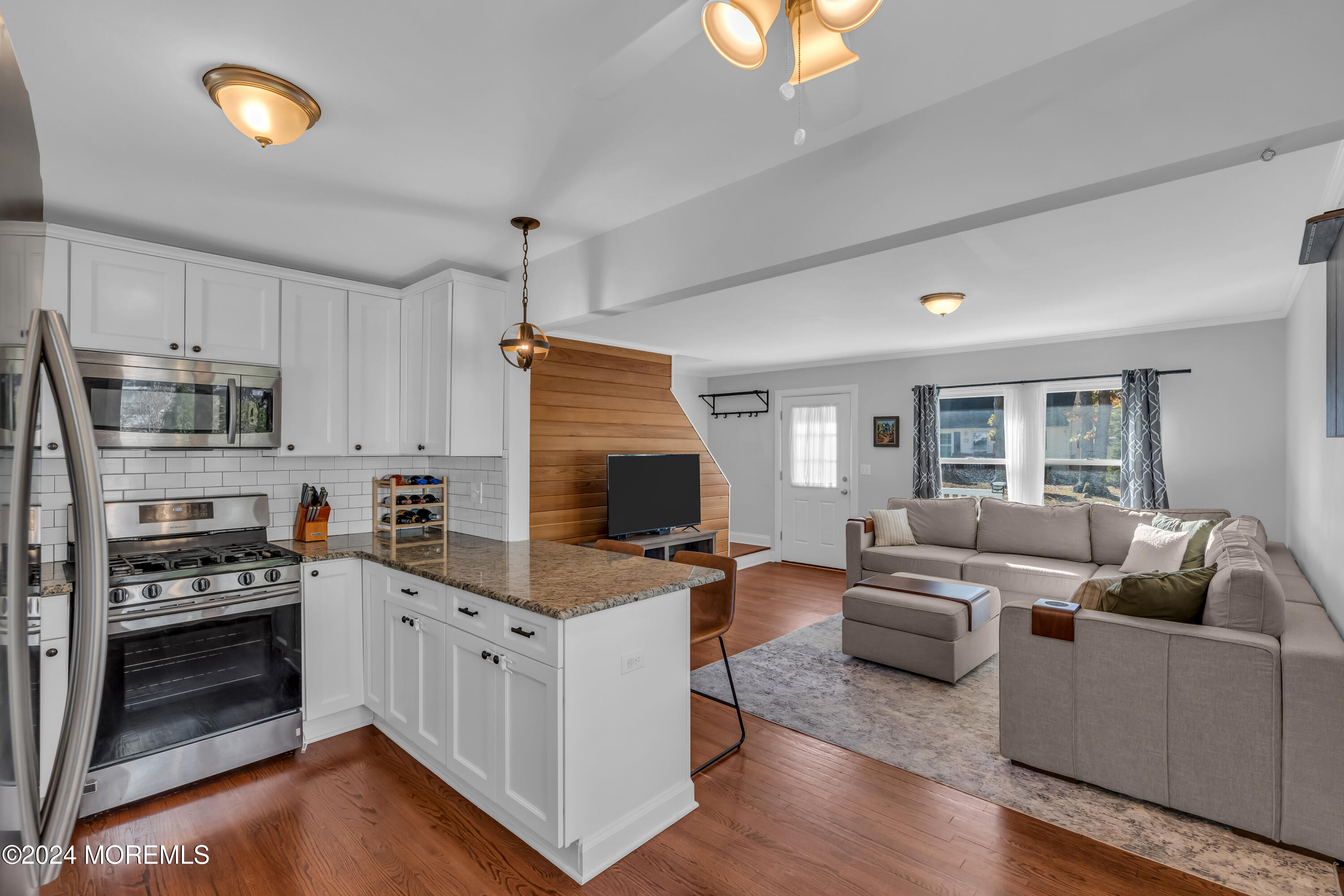 305 Robbins Road Neptune Township, NJ 07753 - Photo 24 of 56 Kitchen