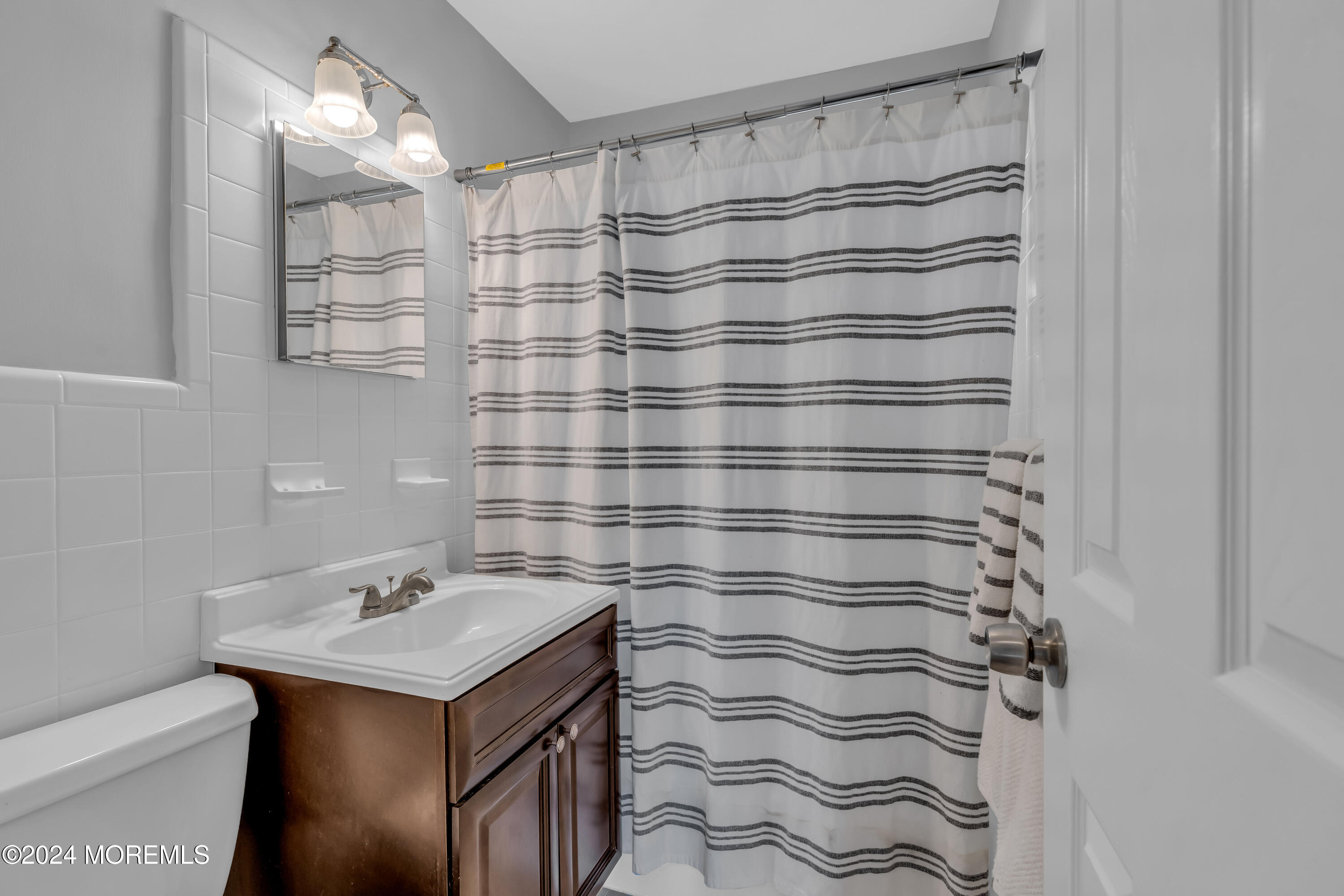 305 Robbins Road Neptune Township, NJ 07753 - Photo 34 of 56 First Floor Full Bath