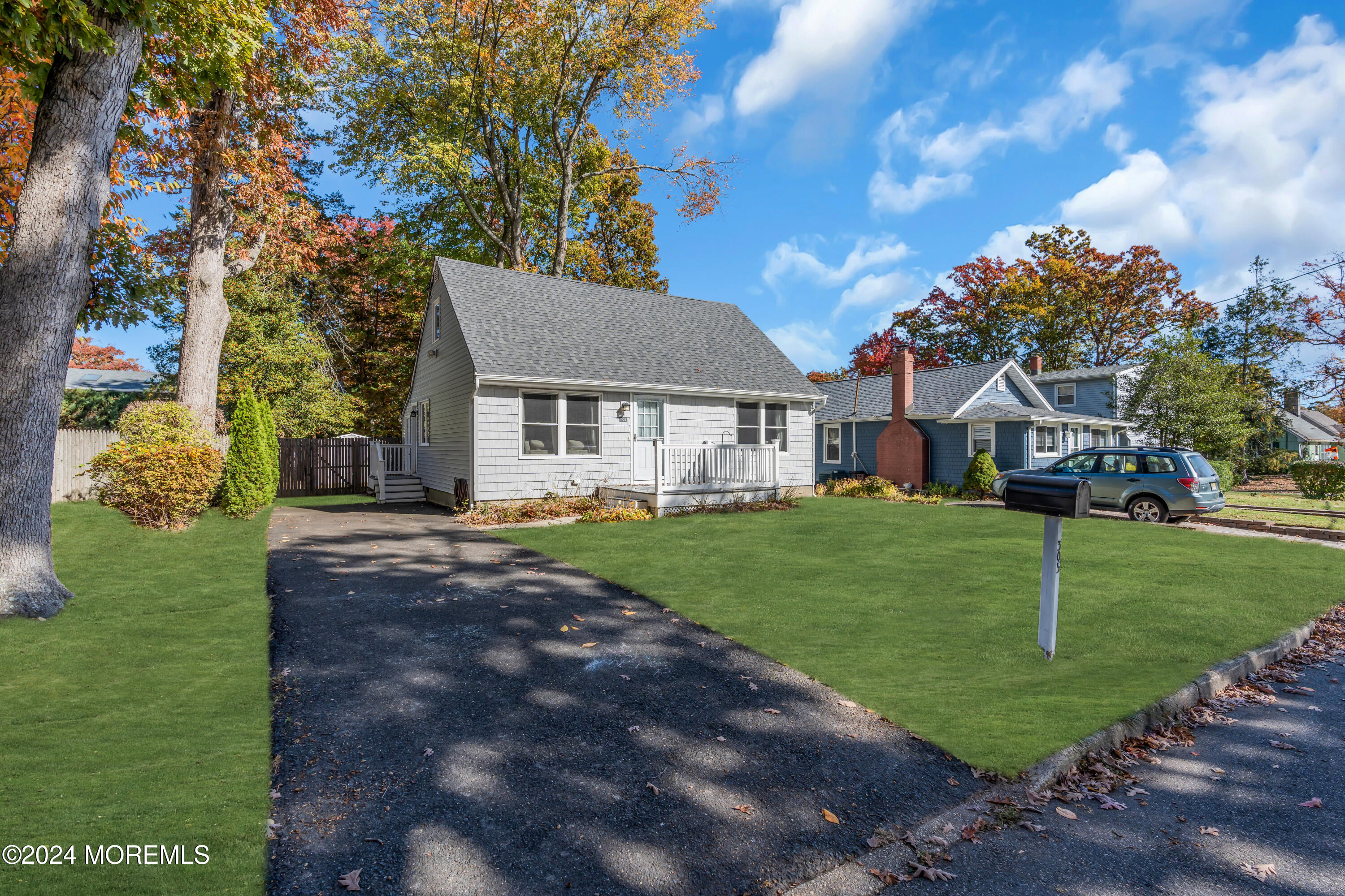 305 Robbins Road Neptune Township, NJ 07753 - Photo 5 of 56 Front Exterior