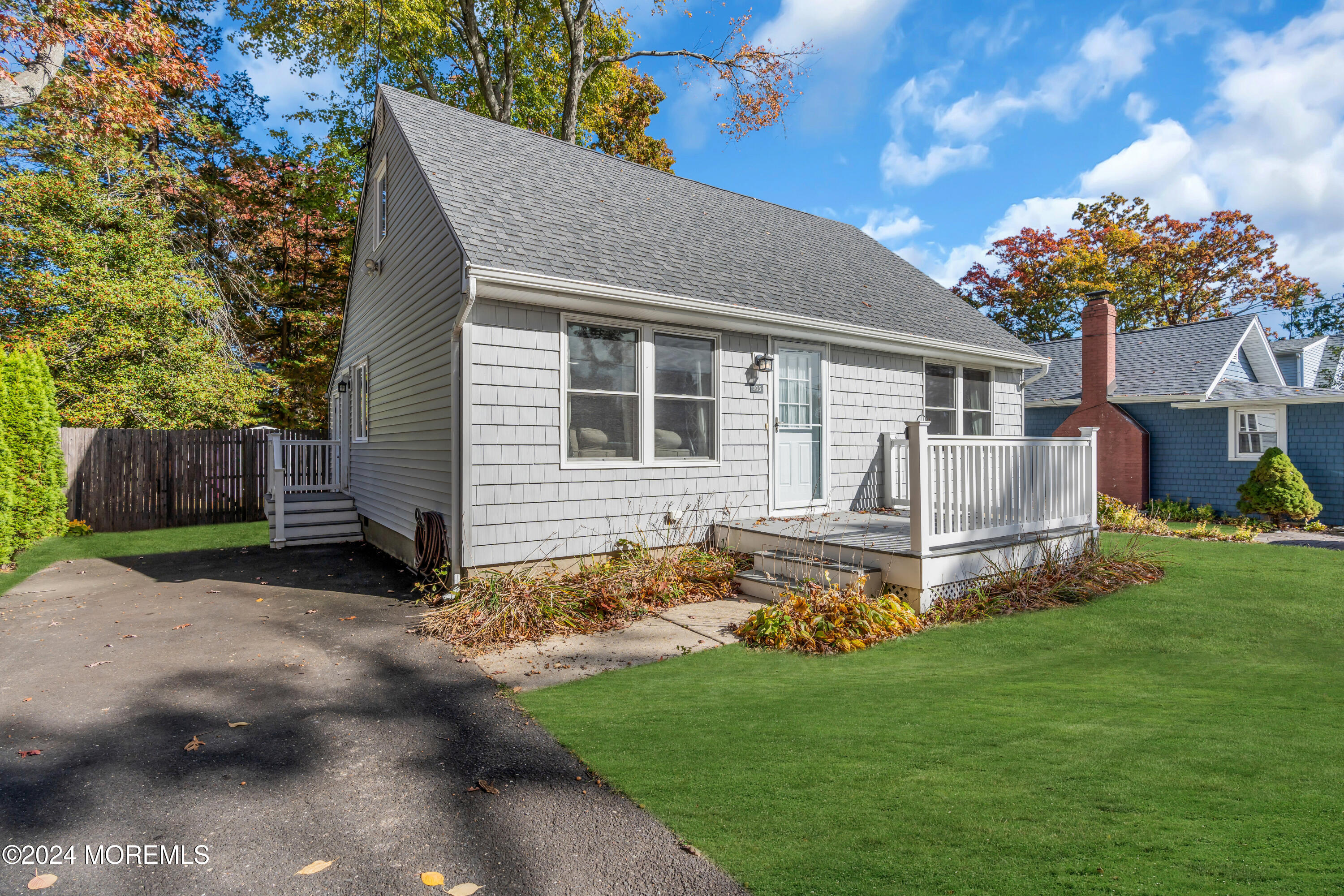 305 Robbins Road Neptune Township, NJ 07753 - Photo 7 of 56 Front Exterior