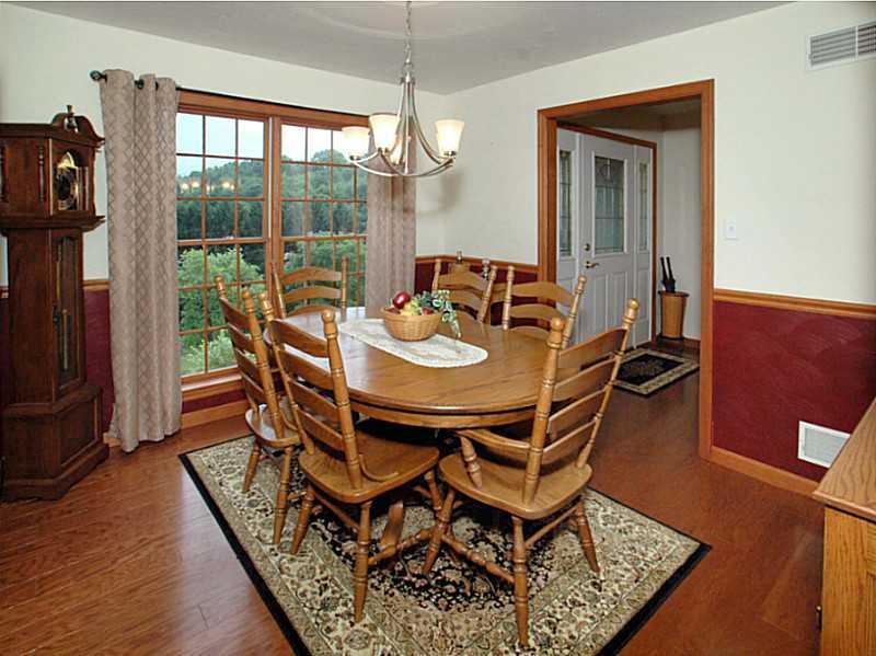 108 Sutherland Road Jeannette, PA 15644 - Photo 14 of 25 Dining Room.