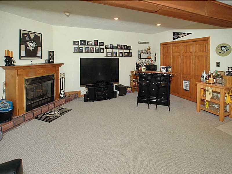 108 Sutherland Road Jeannette, PA 15644 - Photo 22 of 25 Basement/Game Room.