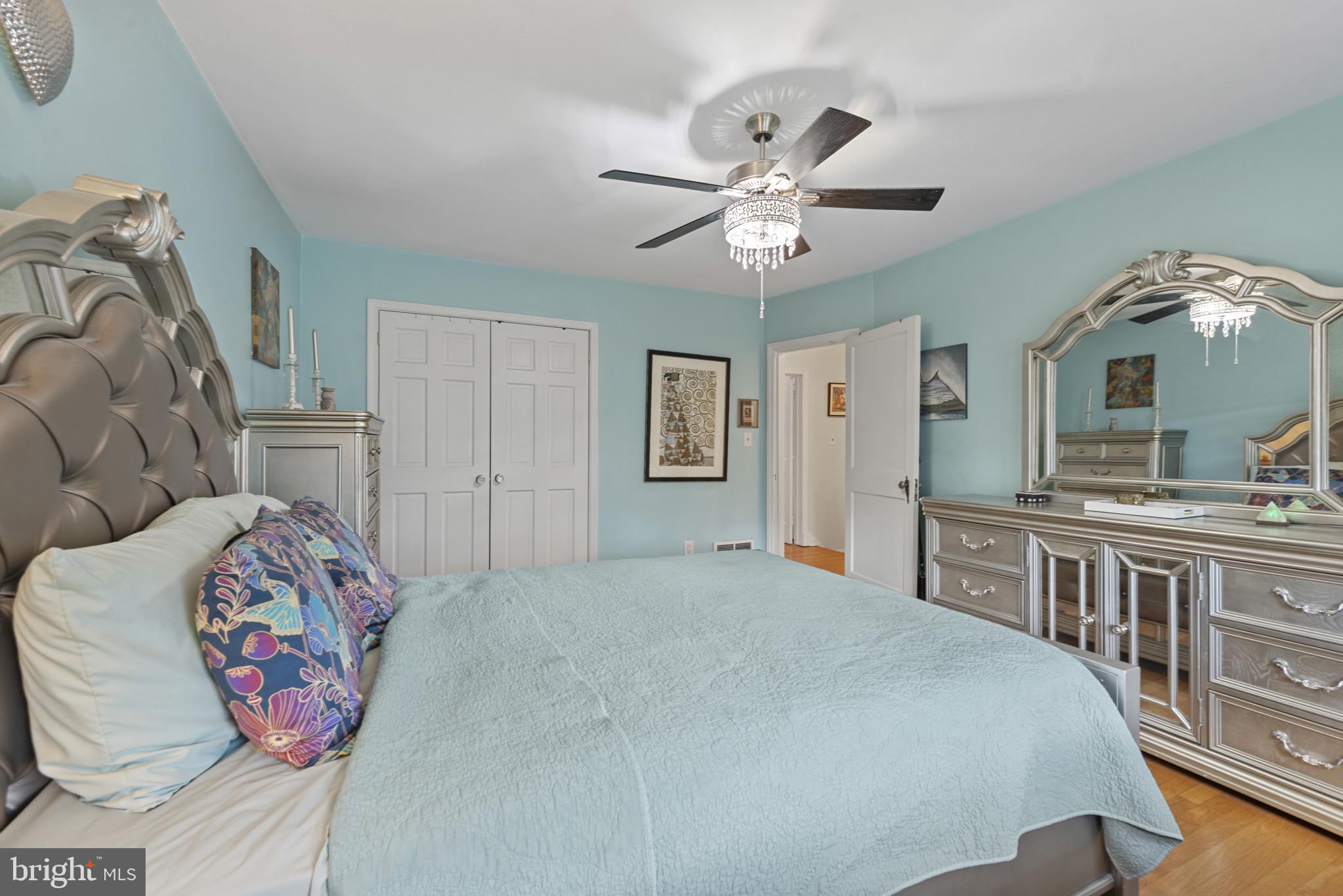 238 Gaywood Road Baltimore, MD 21212 - Photo 16 of 42 Primary BD w/brand new updated closet!