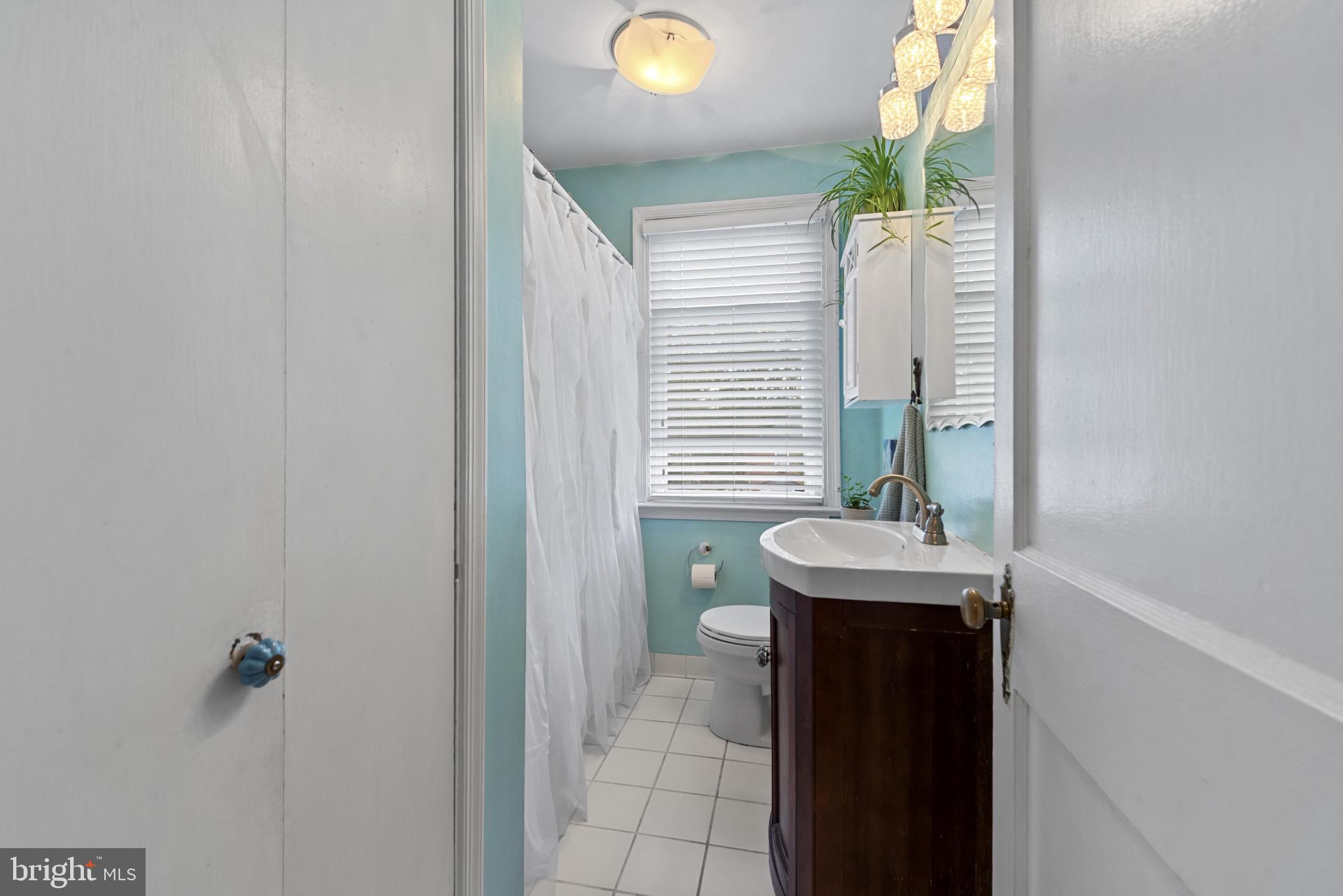 238 Gaywood Road Baltimore, MD 21212 - Photo 20 of 42 Updated Full BA - Second Flr