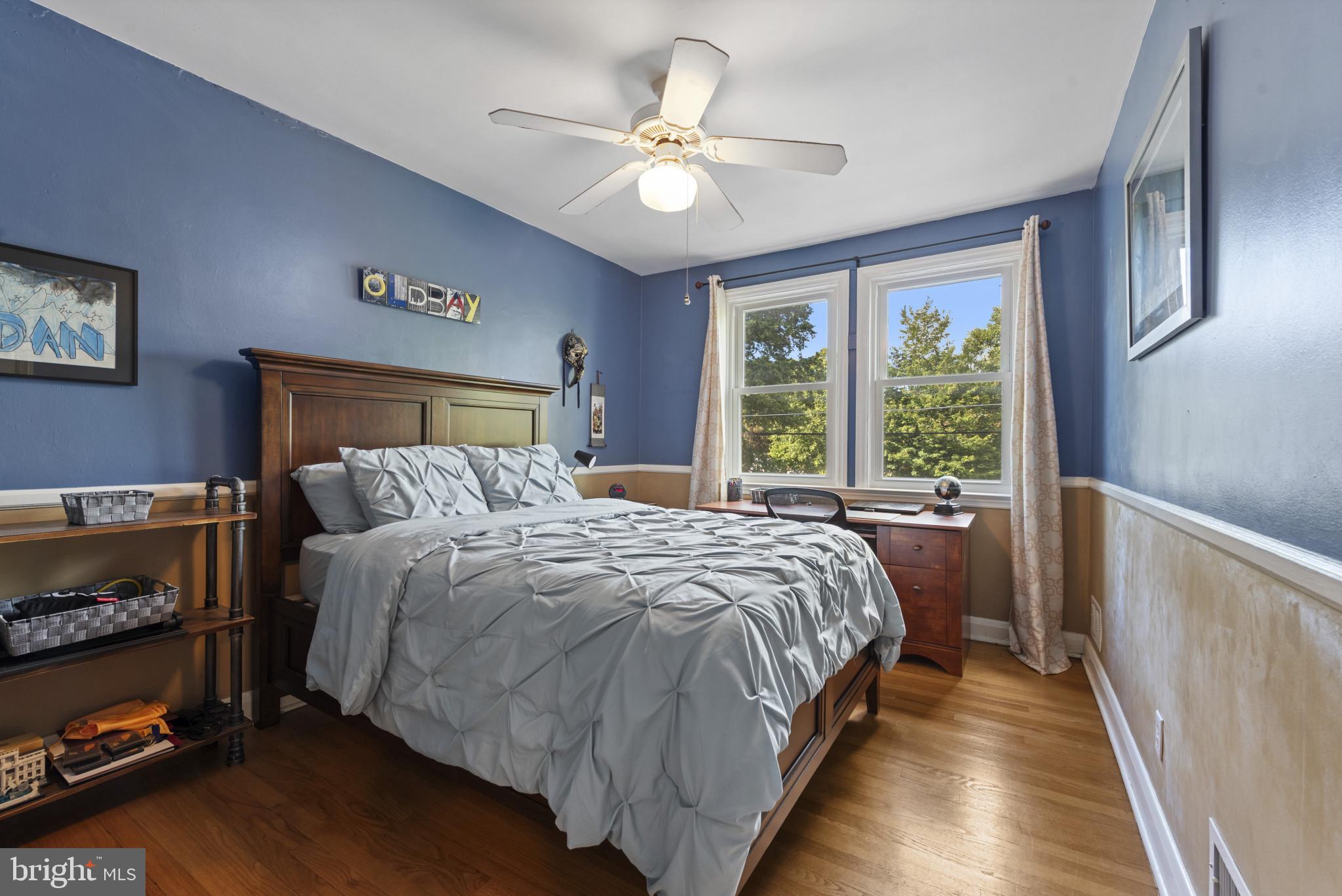 238 Gaywood Road Baltimore, MD 21212 - Photo 23 of 42 Chair rail detail and hardwood floors!