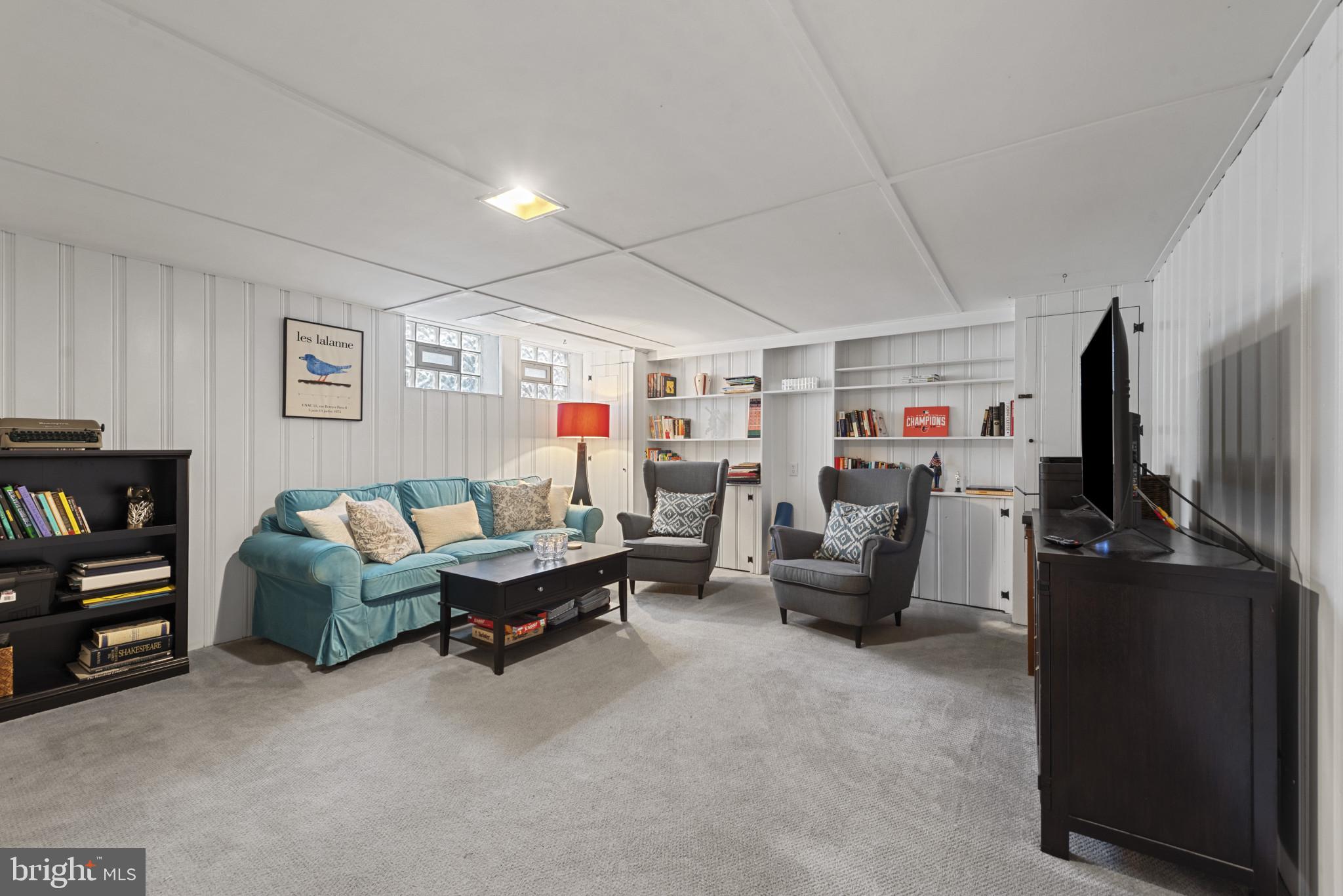 238 Gaywood Road Baltimore, MD 21212 - Photo 27 of 42 Spacious w/Built-Ins-perfect for storage!