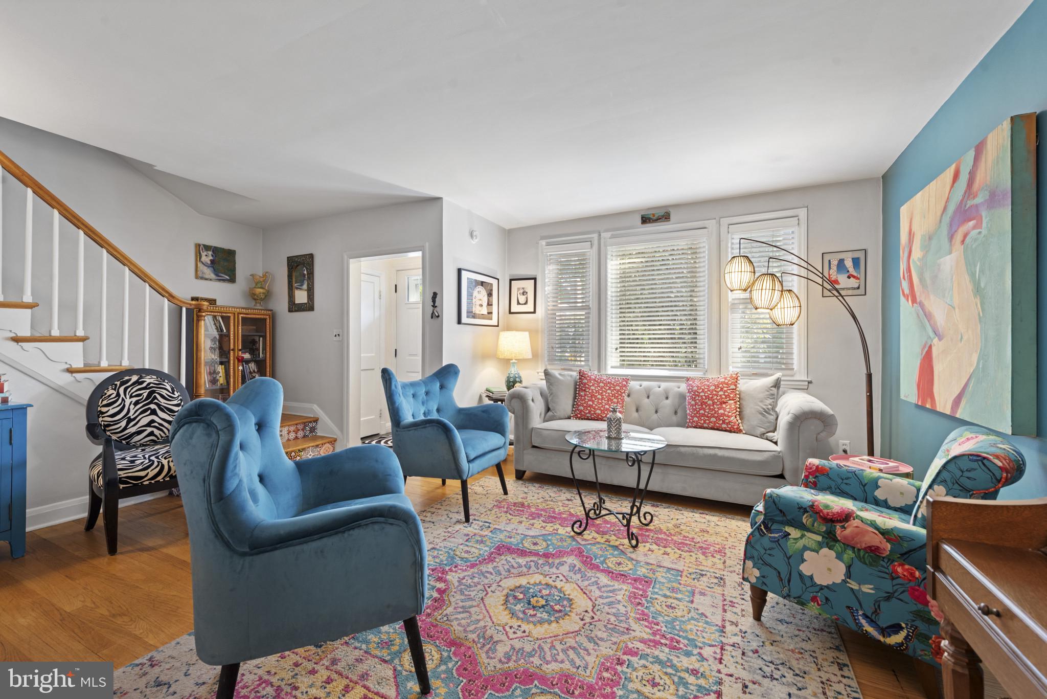 238 Gaywood Road Baltimore, MD 21212 - Photo 6 of 42 Spacious living area featuring natural light!