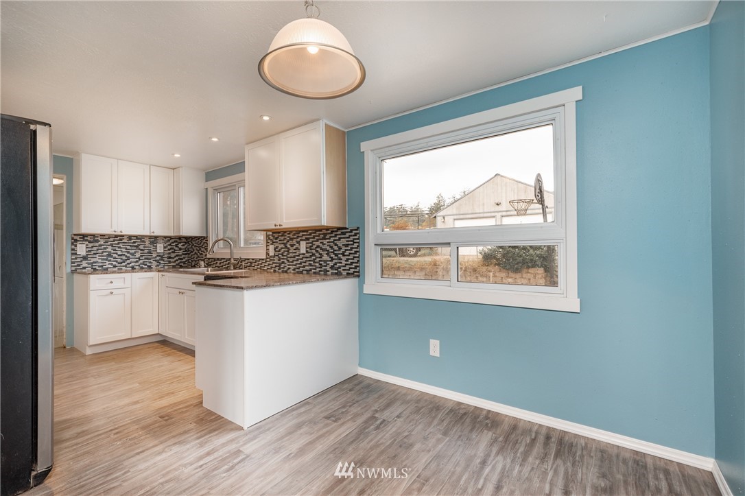 1092 View Ridge Drive Oak Harbor, WA 98277 - Photo 11 of 30 Gallery Image 11