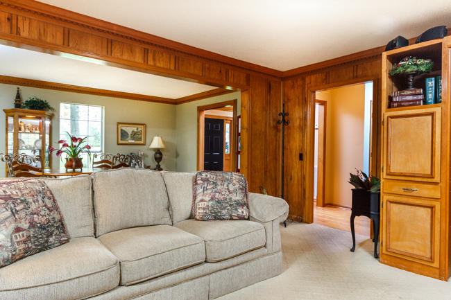 914 Dunsinane Road Signal Mountain, TN 37377 - Photo 16 of 34 Family Room