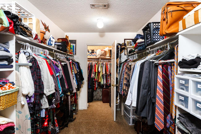 914 Dunsinane Road Signal Mountain, TN 37377 - Photo 27 of 34 Master Walk in Closet