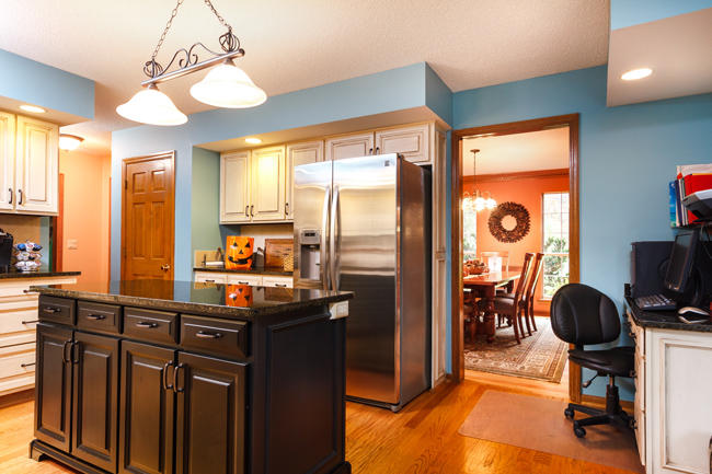 914 Dunsinane Road Signal Mountain, TN 37377 - Photo 10 of 34 Kitchen