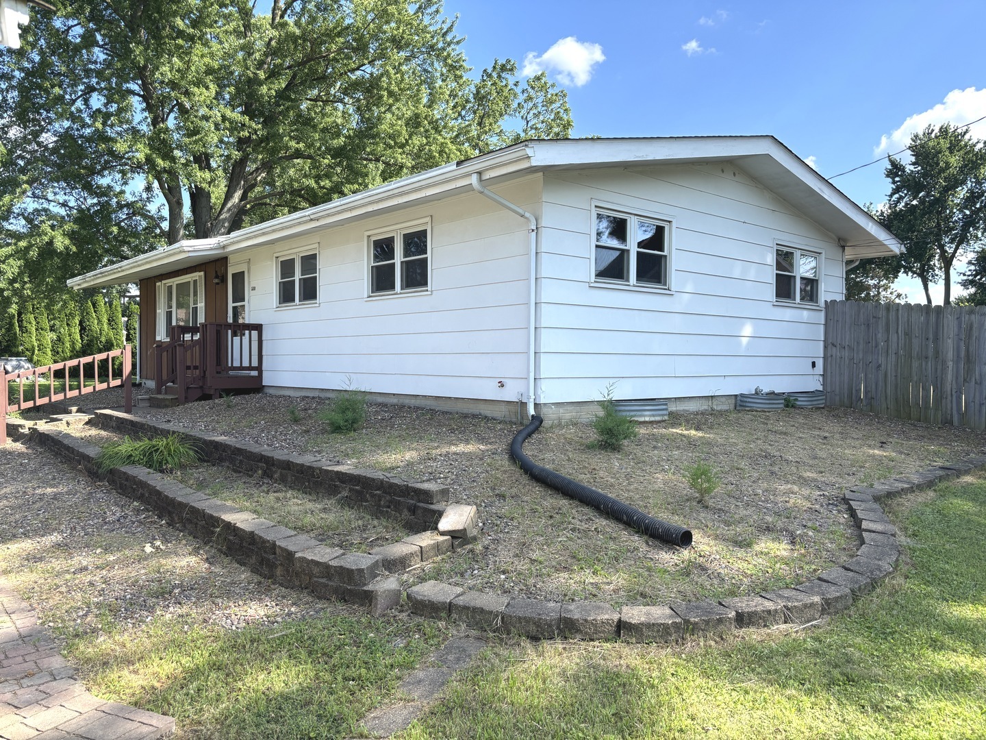 5310 12th Avenue Moline, IL 61265 - Photo 6 of 26
