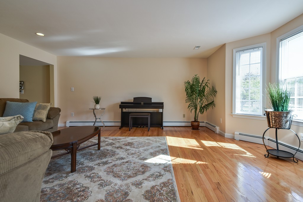 8 Langdon Road Natick, MA 01760 - Photo 11 of 27 Gallery Image 11