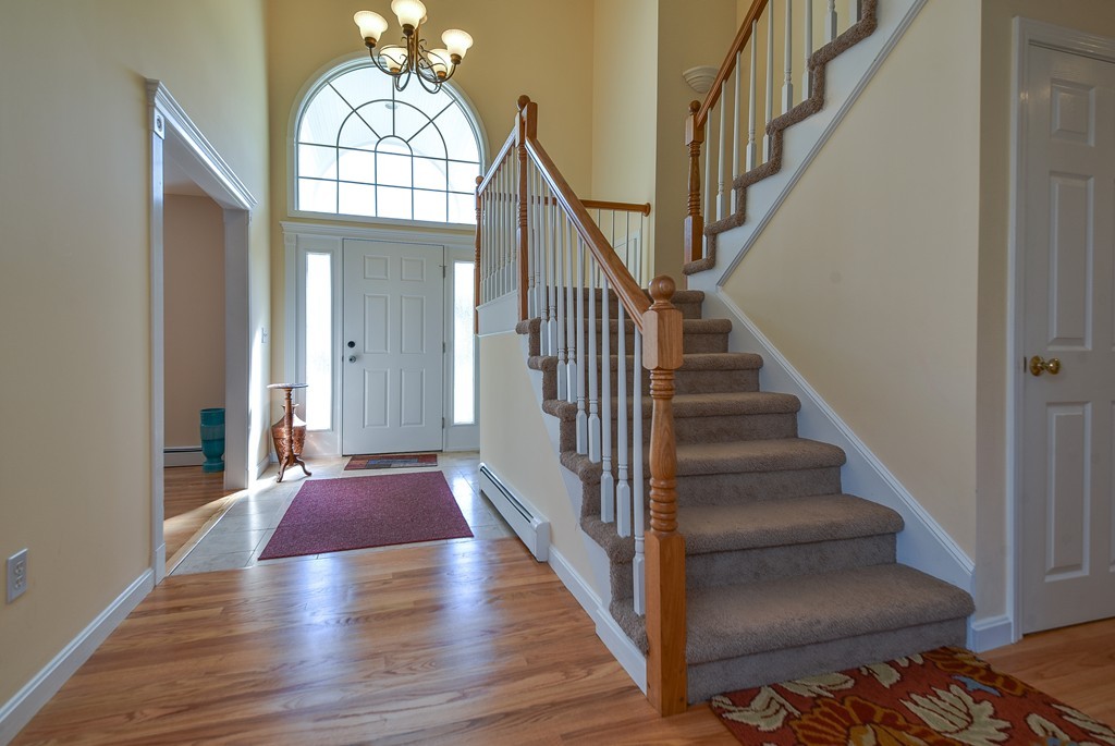 8 Langdon Road Natick, MA 01760 - Photo 3 of 27 Gallery Image 3