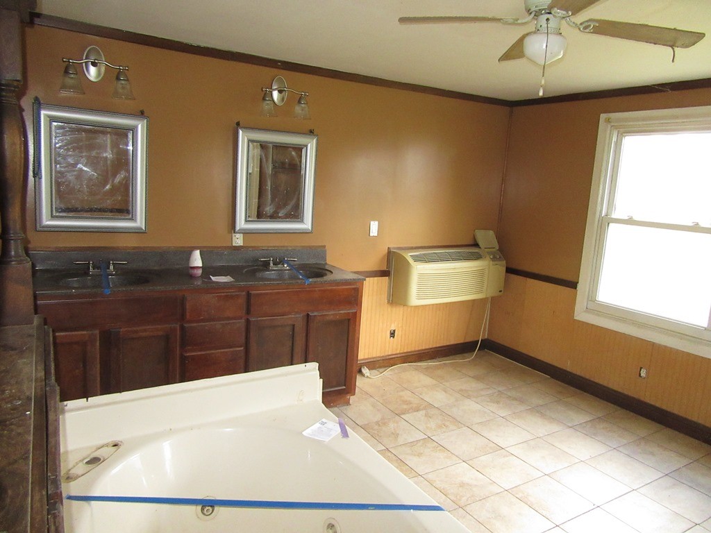39 Julie Anne Road Russellville, KY 42276 - Photo 7 of 12 Gallery Image 7