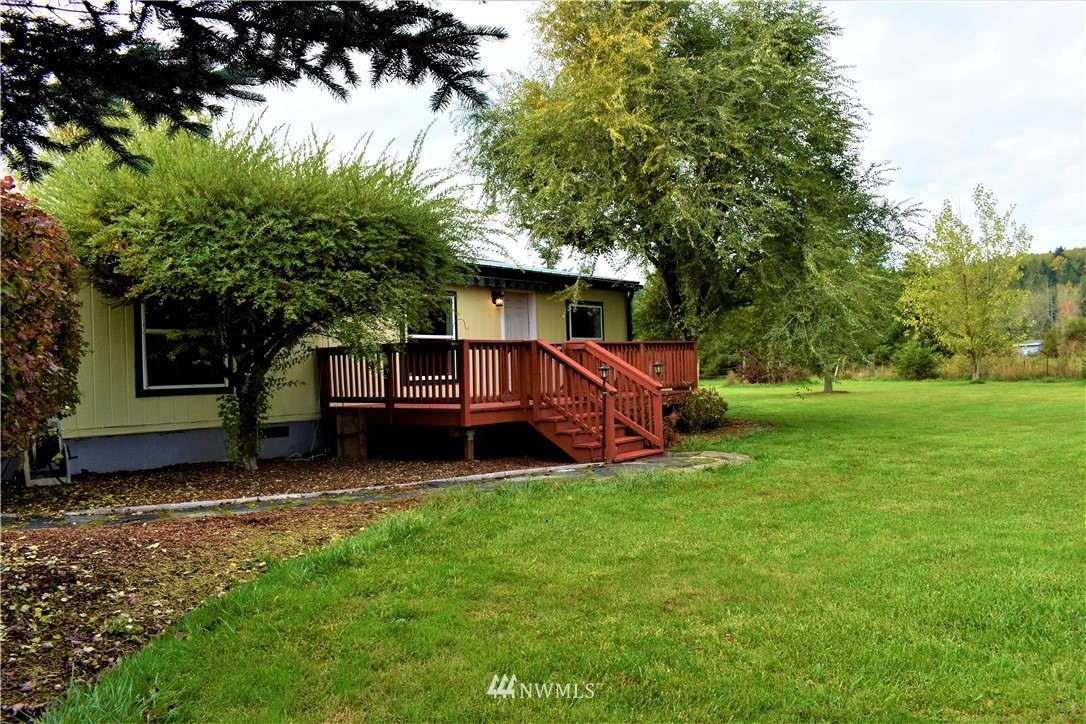 109 Faun Rae Lane Chehalis, WA 98532 - Photo 13 of 18 a view of a house with a yard
