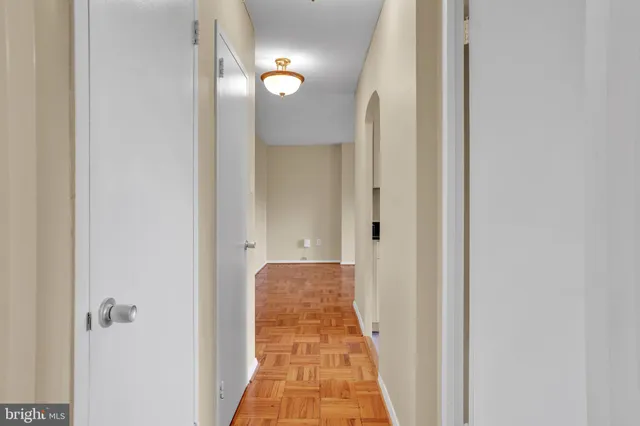 $2,095 | 4000 Tunlaw Road Northwest, Unit 417, Washington, DC 20007