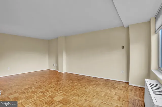 $2,095 | 4000 Tunlaw Road Northwest, Unit 417, Washington, DC 20007