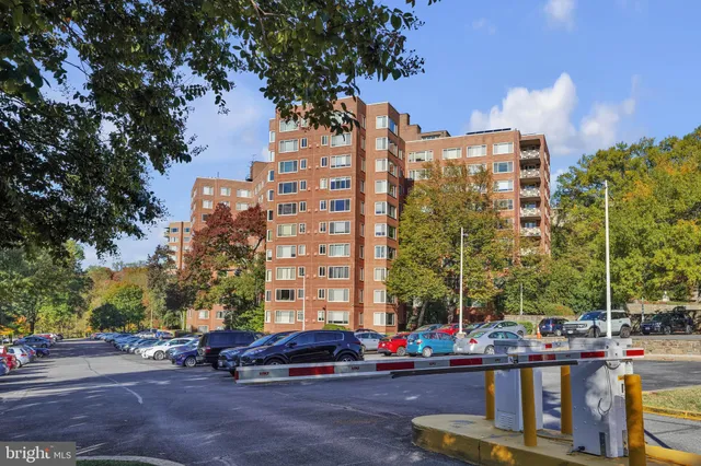 $2,095 | 4000 Tunlaw Road Northwest, Unit 417, Washington, DC 20007