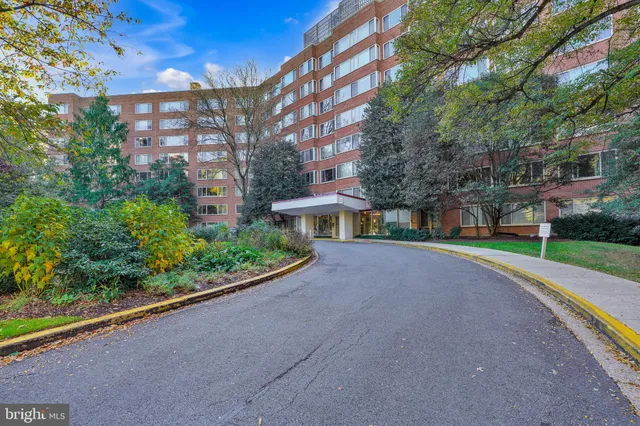 $2,095 | 4000 Tunlaw Road Northwest, Unit 417, Washington, DC 20007