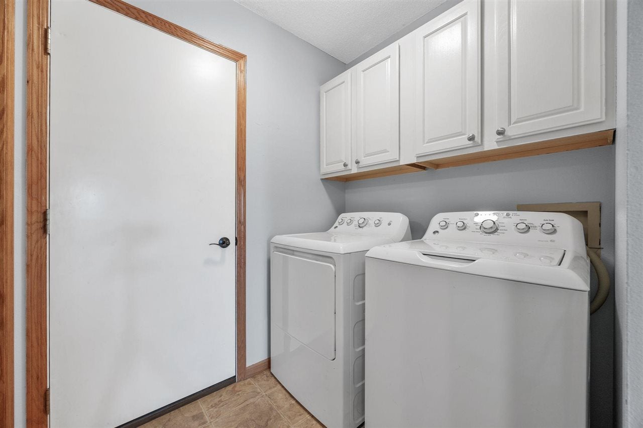 3733 Stoney Point Road Southwest Cedar Rapids, IA 52404 - Photo 16 of 27 Gallery Image 16