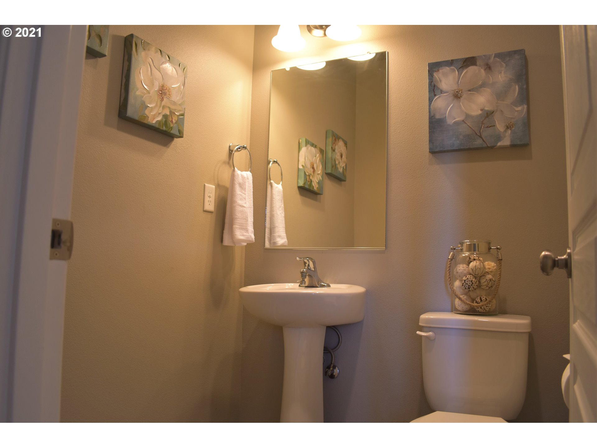 21315 Southwest Savage Road Sheridan, OR 97378 - Photo 12 of 28 Gallery Image 12