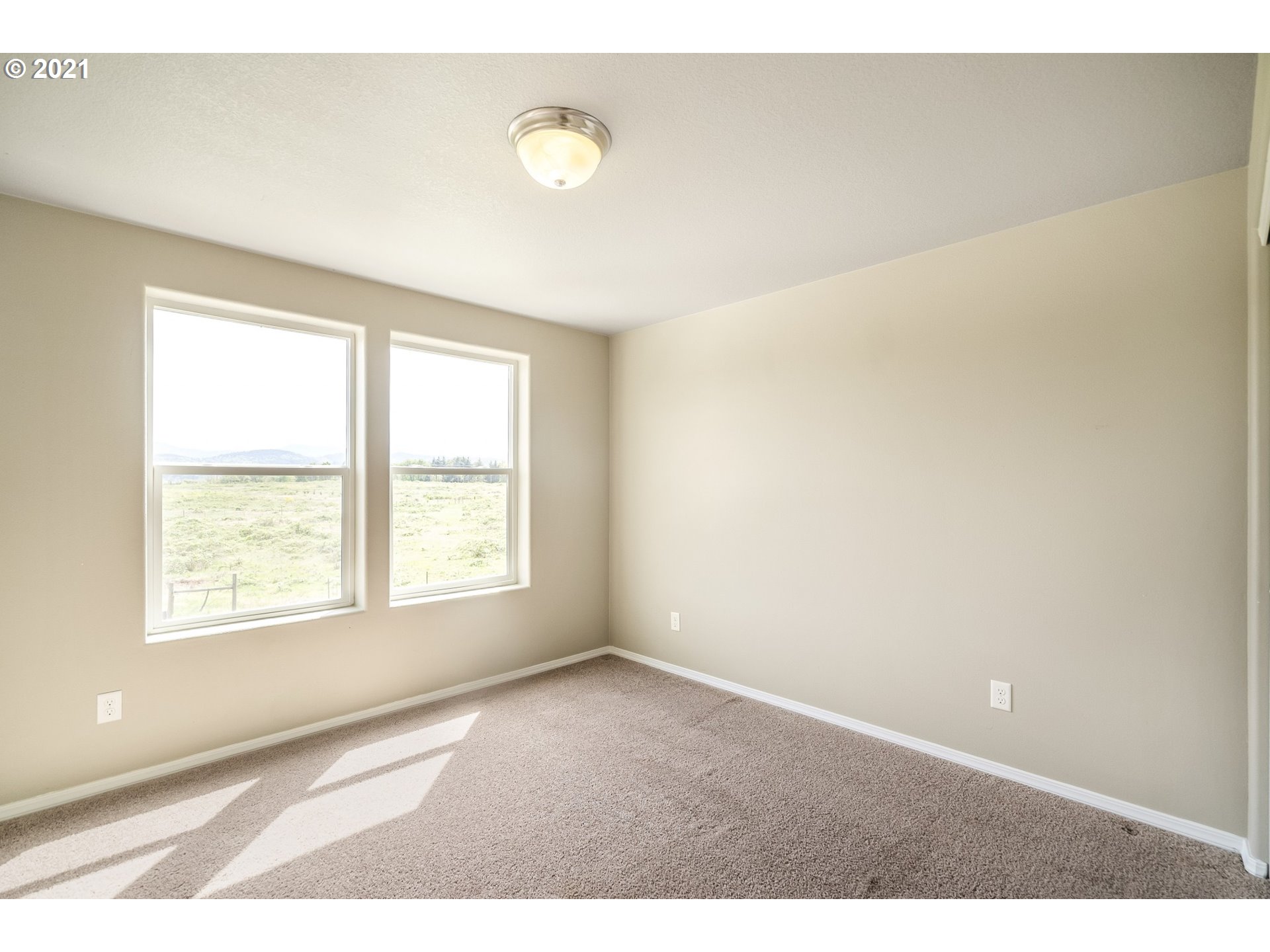 21315 Southwest Savage Road Sheridan, OR 97378 - Photo 18 of 28 Gallery Image 18