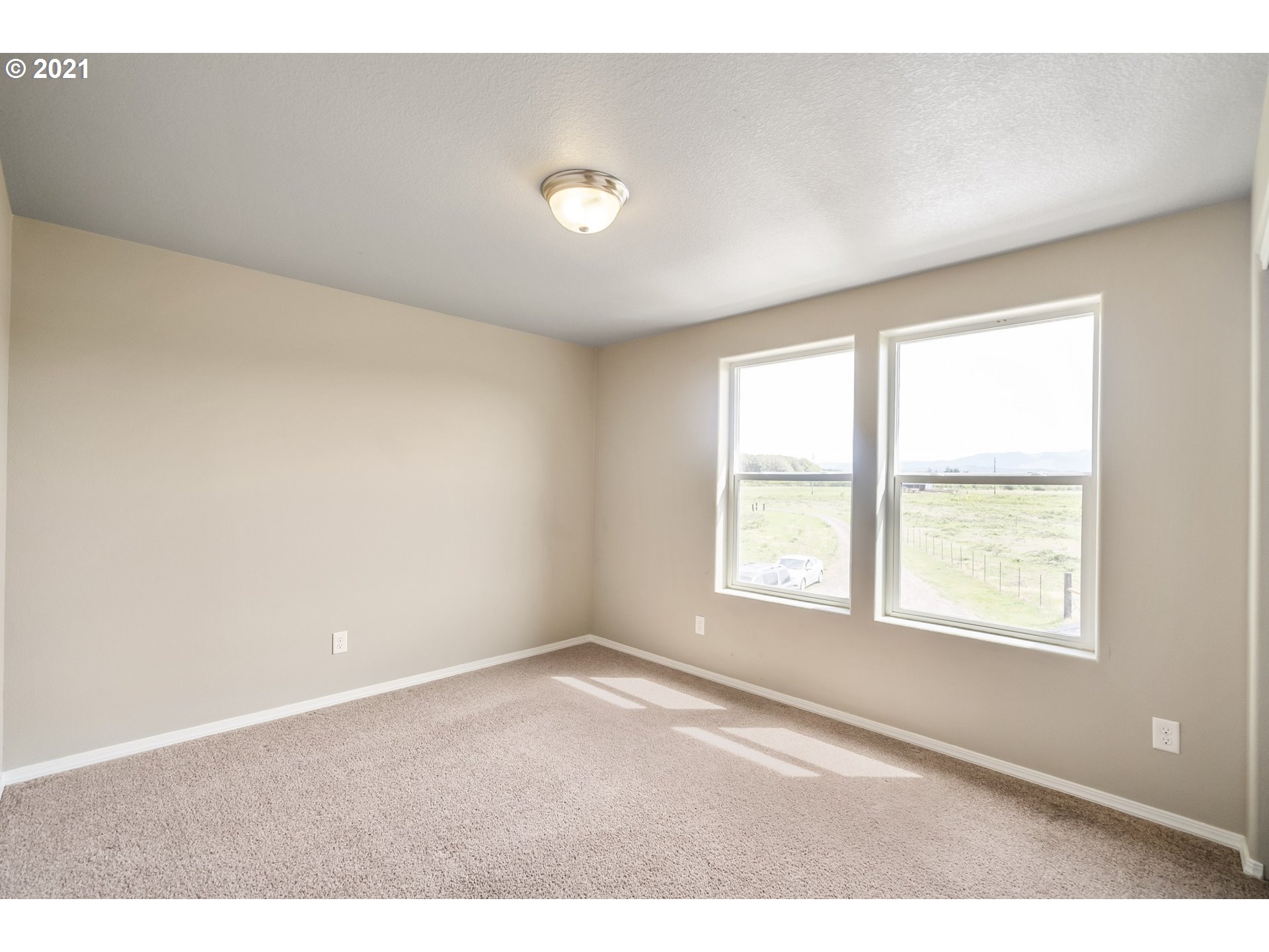 21315 Southwest Savage Road Sheridan, OR 97378 - Photo 19 of 28 Gallery Image 19