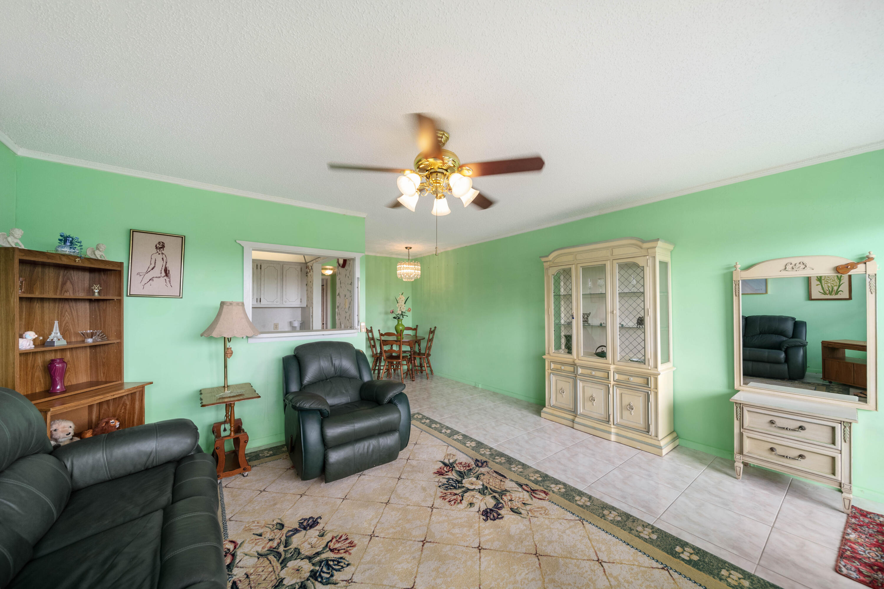 36 Brighton A Boca Raton, FL 33434 - Photo 3 of 13 Living Room