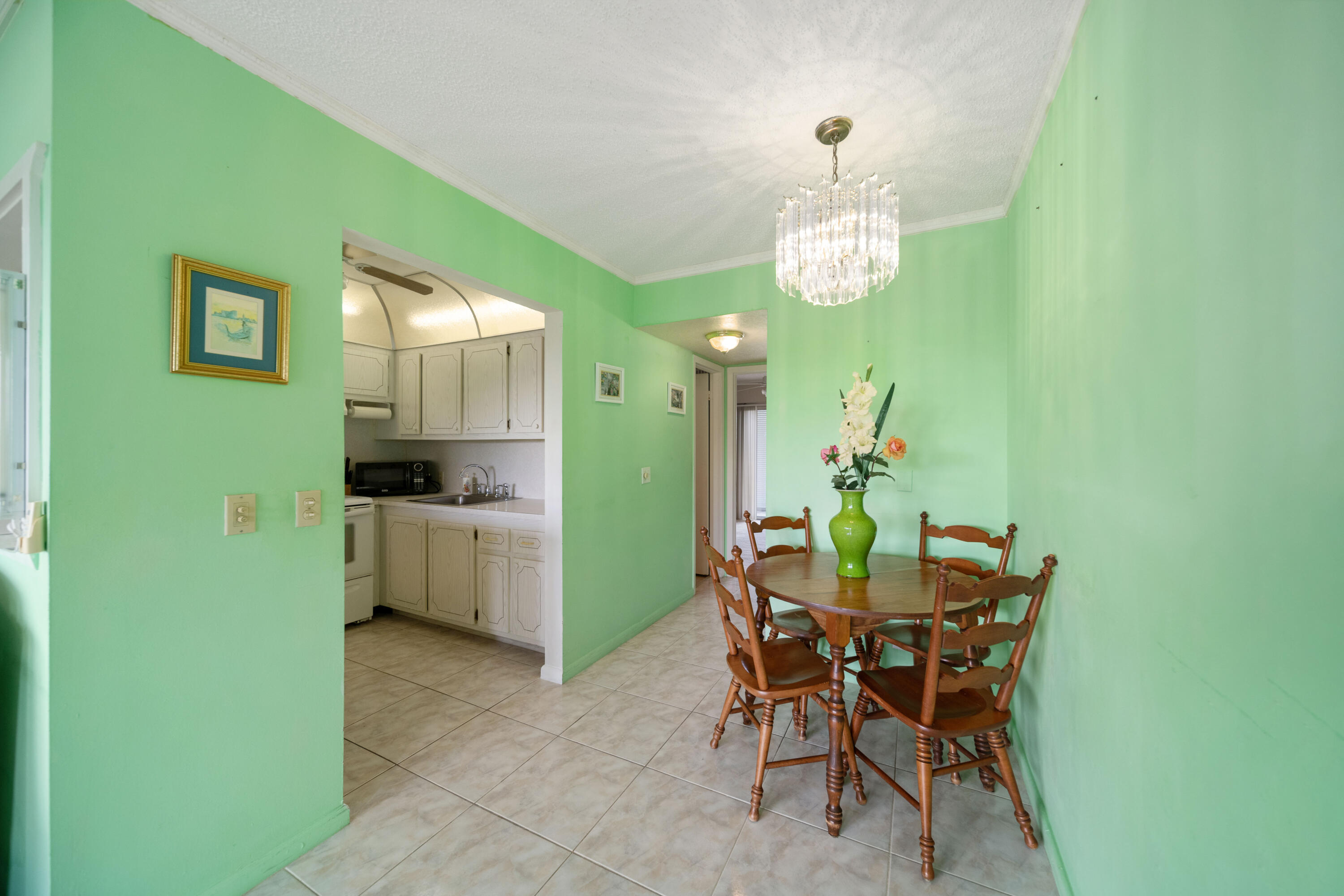 36 Brighton A Boca Raton, FL 33434 - Photo 4 of 13 Dining Area