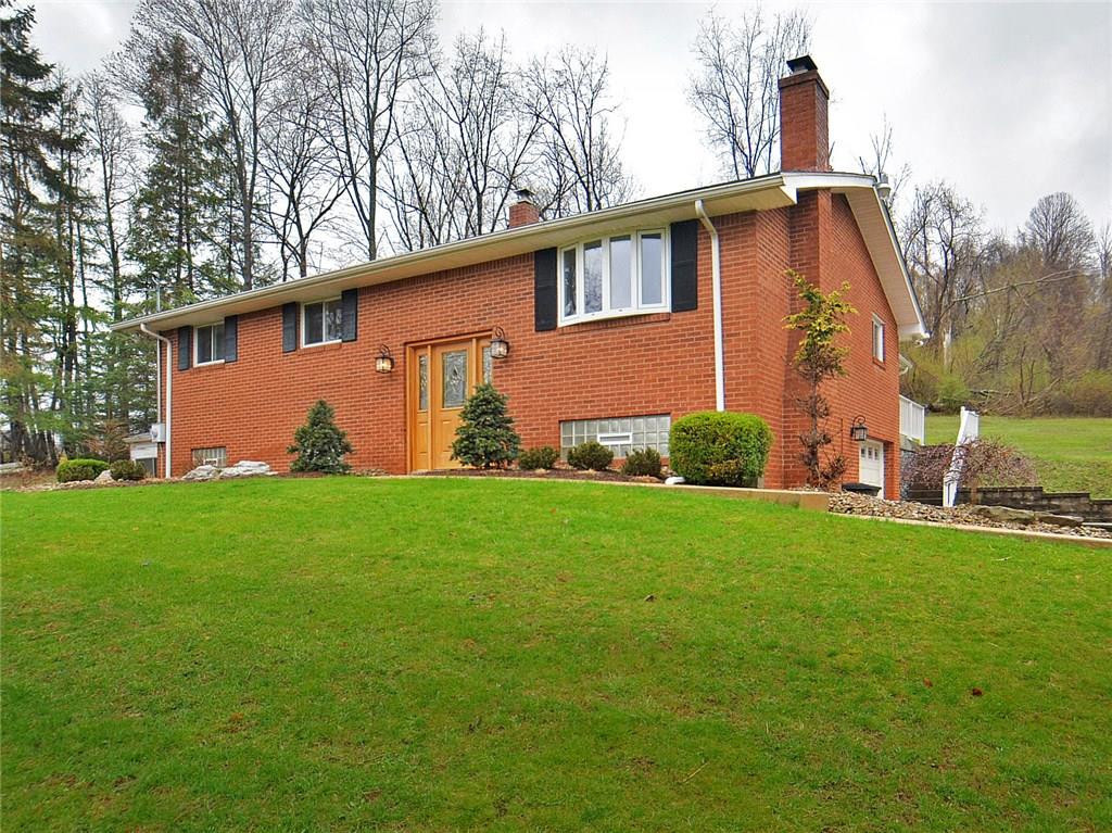 1019 Sun Valley Road Irwin, PA 15642 - Photo 1 of 25 Gallery Image 1