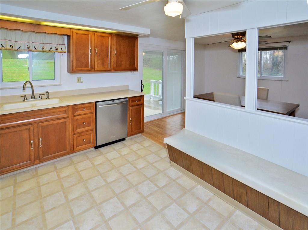 1019 Sun Valley Road Irwin, PA 15642 - Photo 3 of 25 Gallery Image 3
