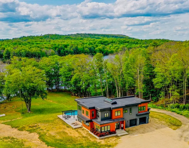 $1,980,000 | 764 North River Road, Greene, ME 04236