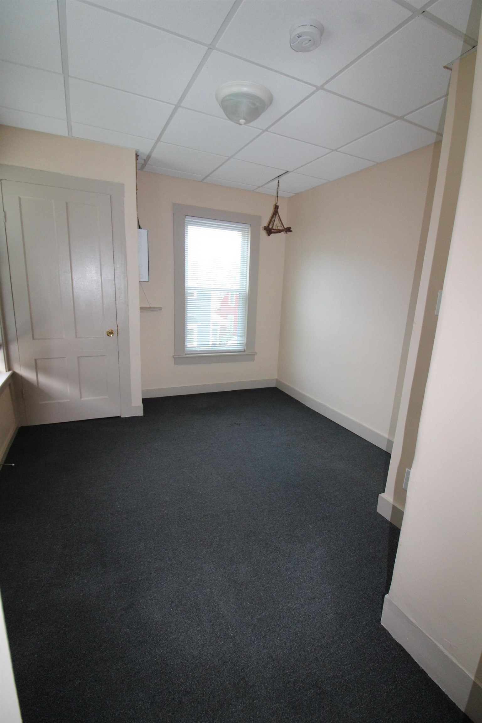 27 Centenary Avenue, Unit 2 Laconia, NH 03246 - Photo 15 of 27