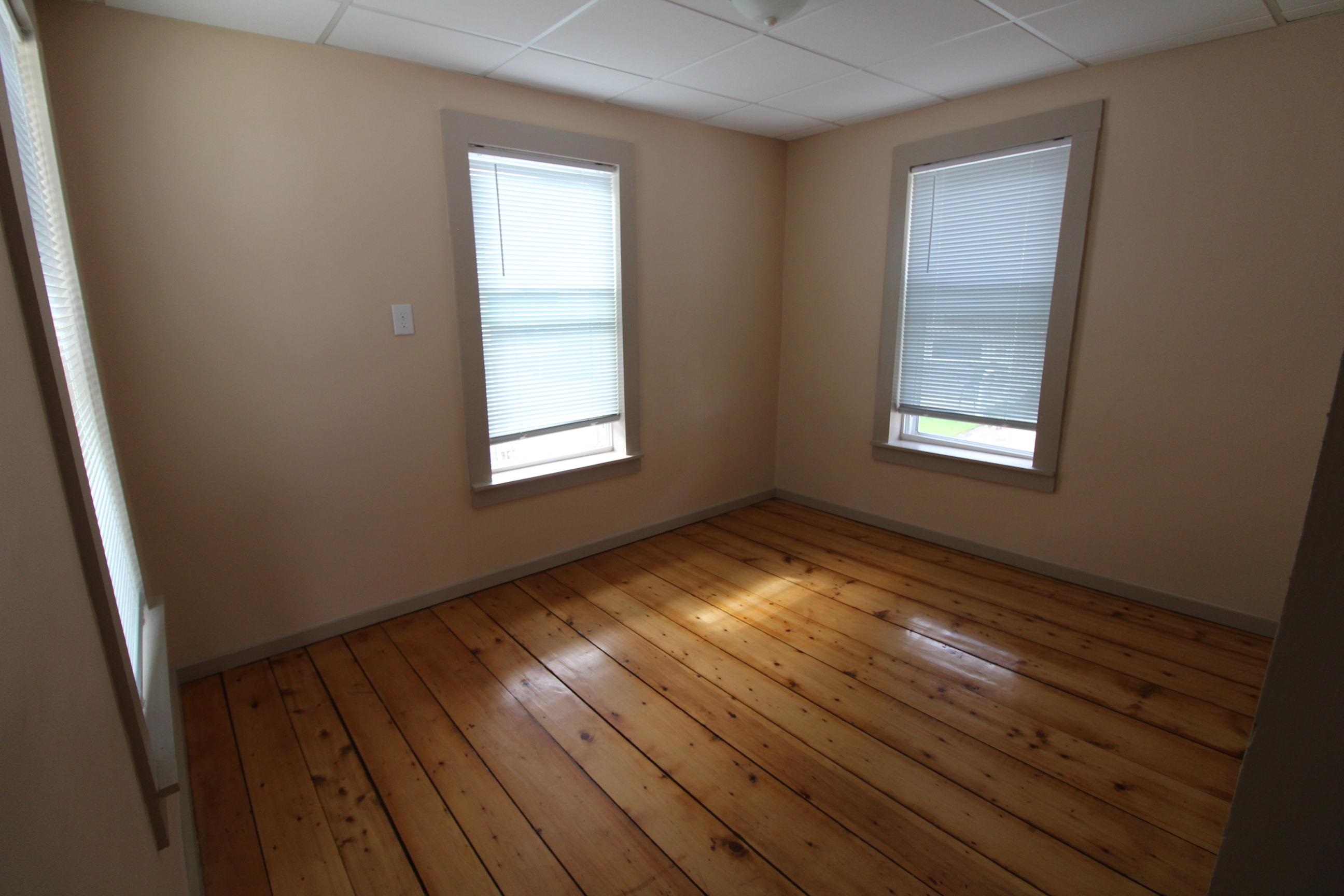 27 Centenary Avenue, Unit 2 Laconia, NH 03246 - Photo 17 of 27