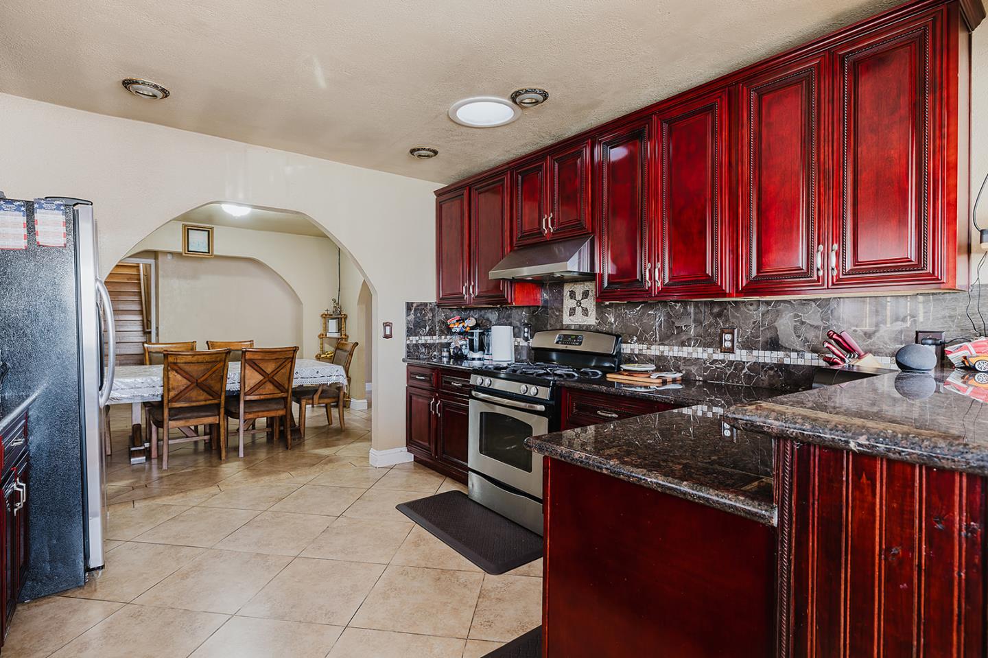 15 Rincon Avenue Salinas, CA 93905 - Photo 12 of 30