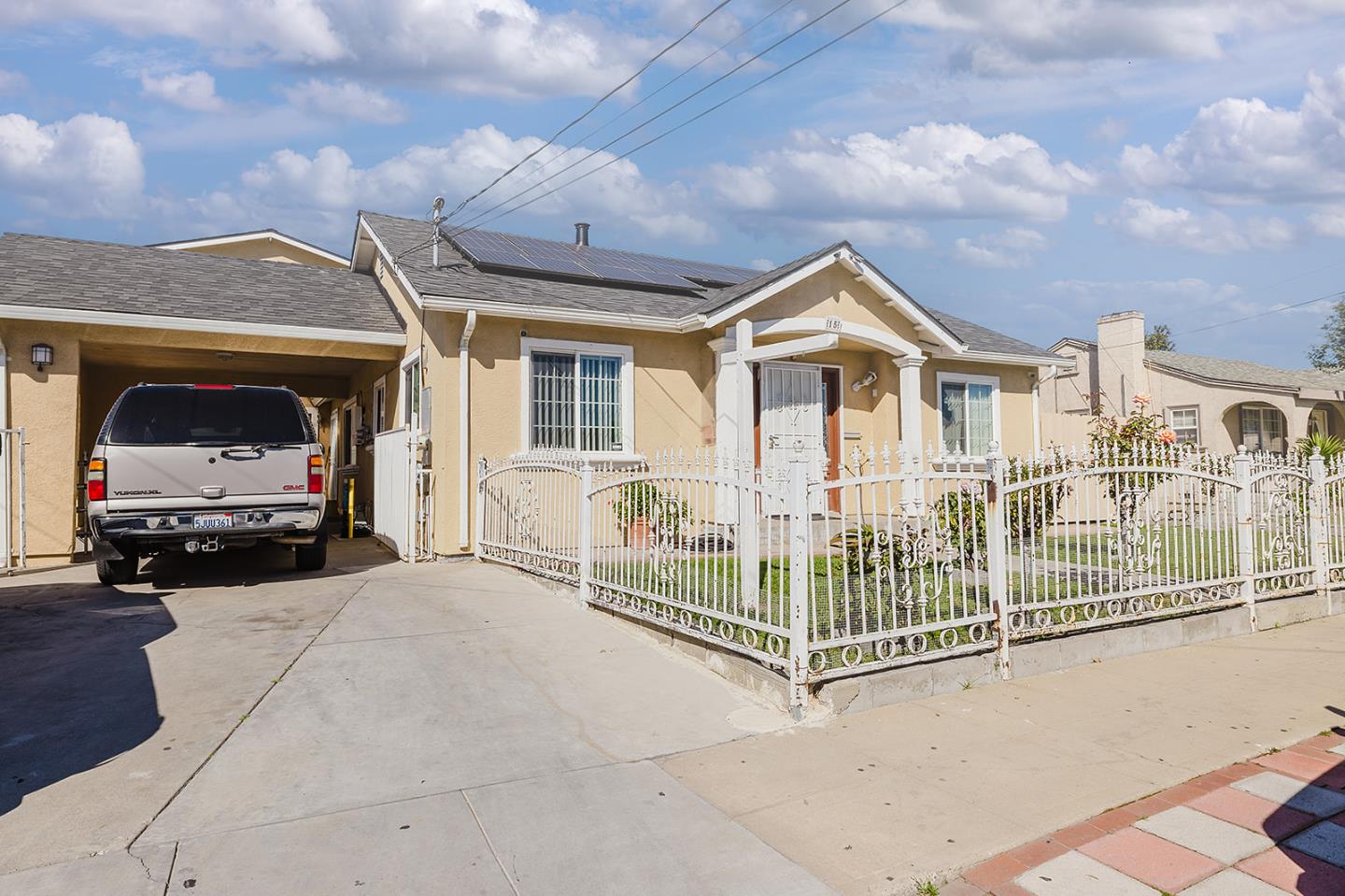 15 Rincon Avenue Salinas, CA 93905 - Photo 2 of 30