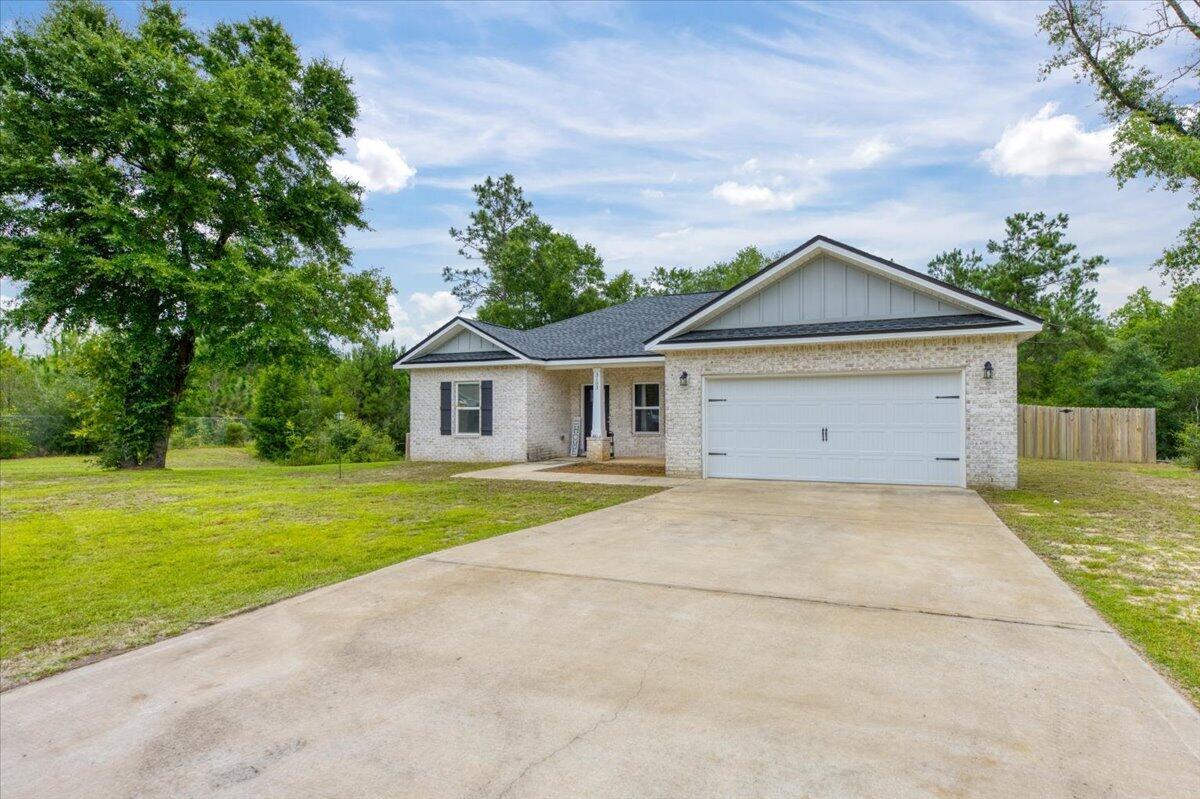 3103 Pinot Way Crestview, FL 32536 - Photo 2 of 19 02-3103 Pinot Way-Crestview-2