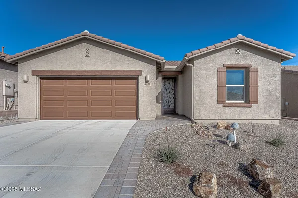 $324,000 | 2536 West Dome Rock Drive, Green Valley, AZ 85622