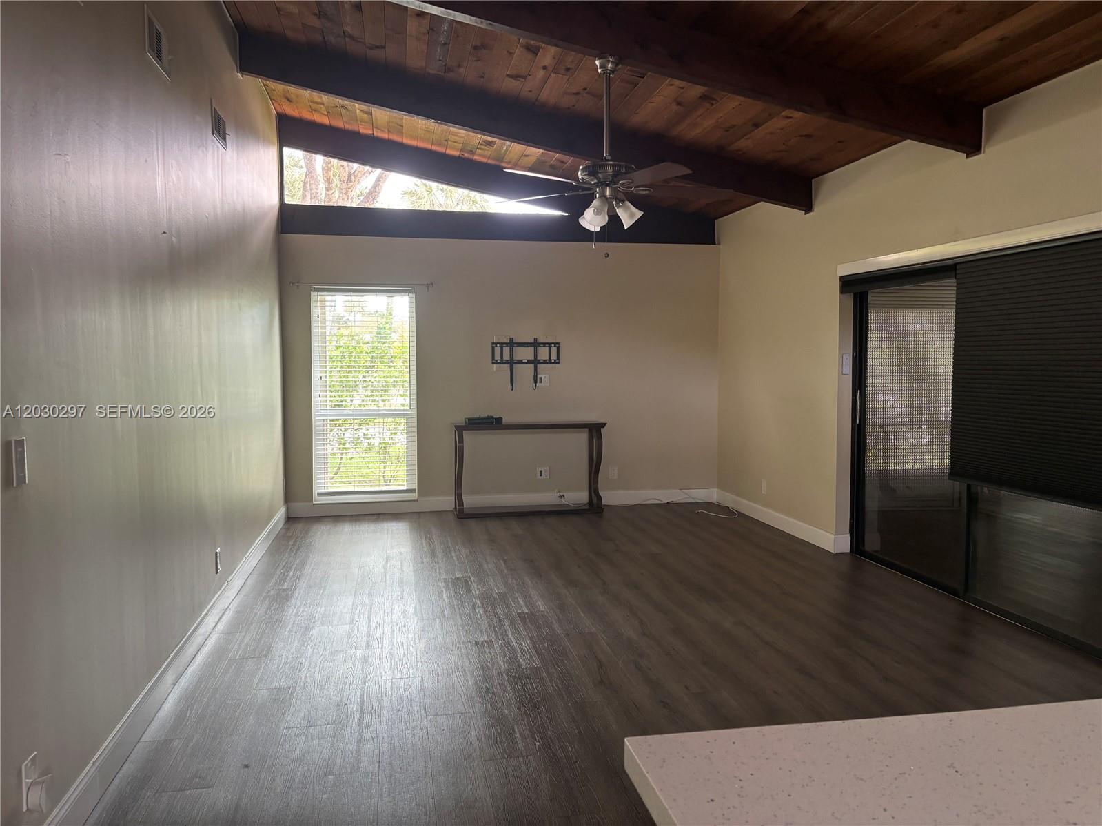 100 Gate Road, Unit 363 Hollywood, FL 33024 - Photo 14 of 32