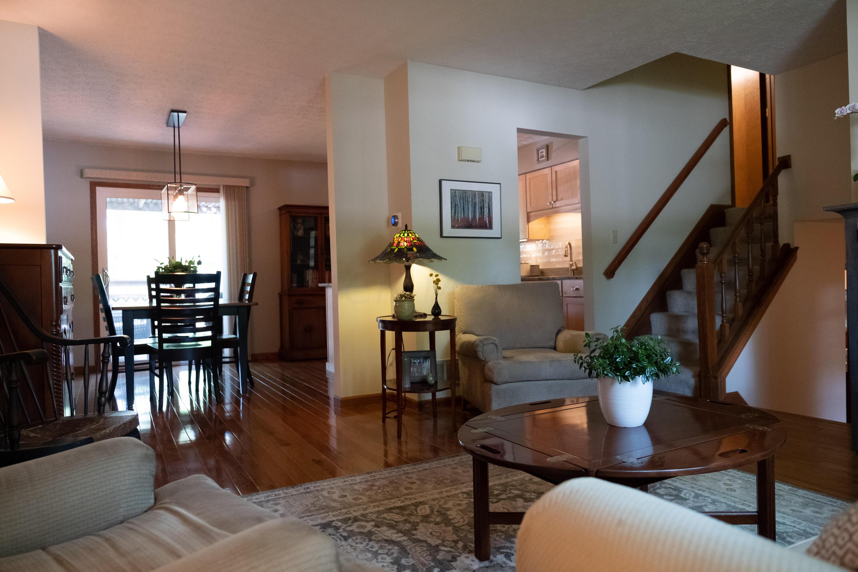3906 Ramblehurst Road Columbus, OH 43221 - Photo 11 of 37 3906 Ramblehurst-25