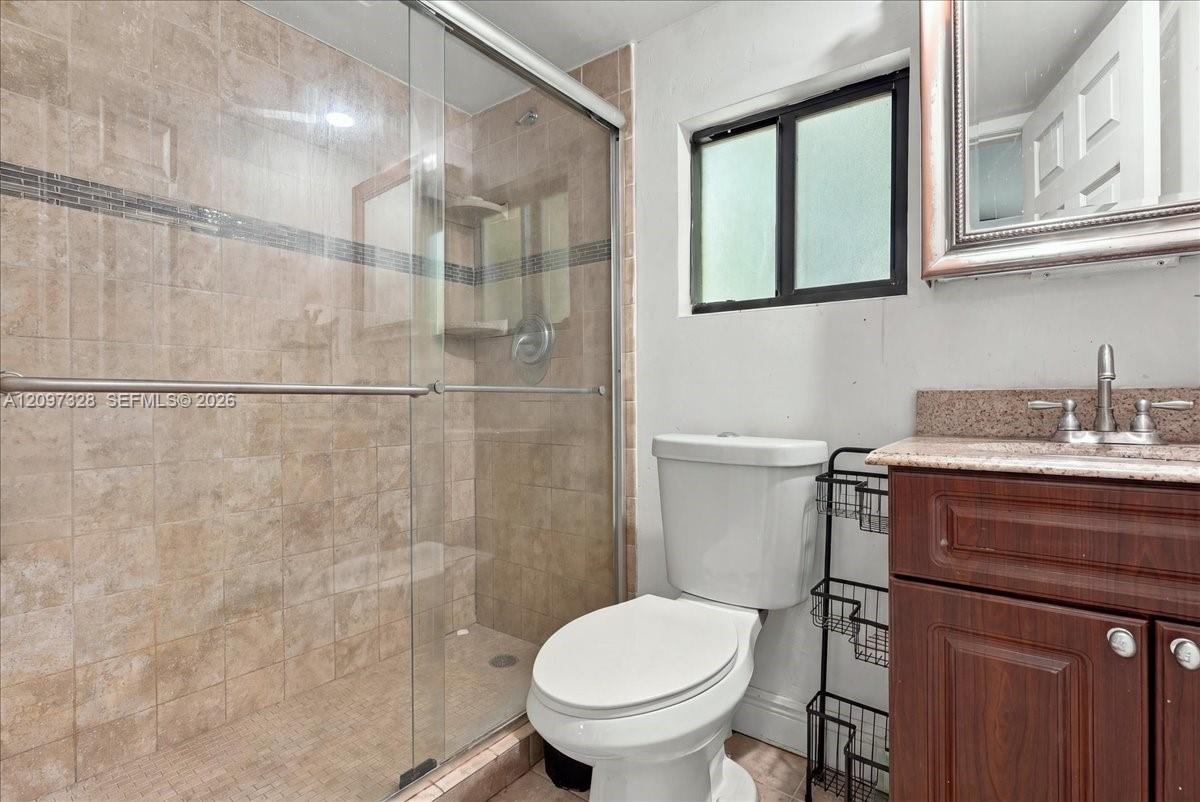 18490 Southwest 216th Street Miami, FL 33170 - Photo 14 of 48 Gallery Image 14