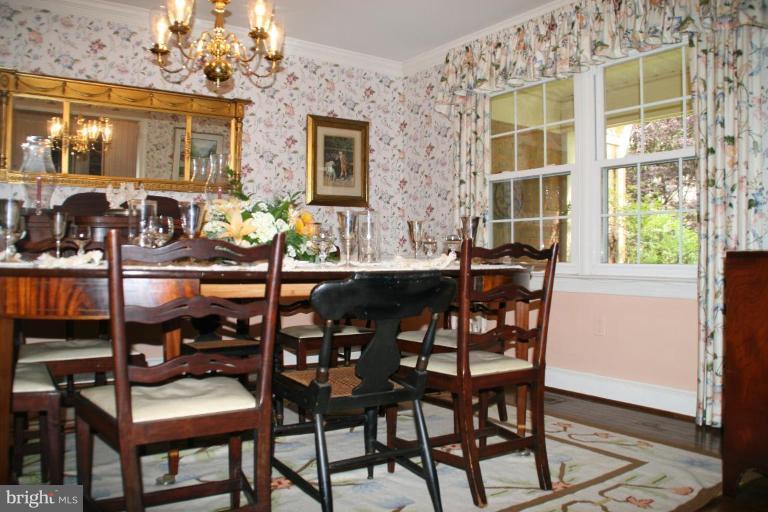 104 Charlesbrooke Road Baltimore, MD 21212 - Photo 3 of 11 Dining Room #2