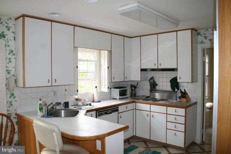 104 Charlesbrooke Road Baltimore, MD 21212 - Photo 6 of 11 Kitchen #2