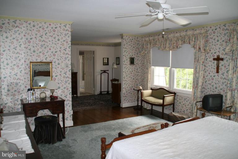104 Charlesbrooke Road Baltimore, MD 21212 - Photo 7 of 11 Master Bedroom