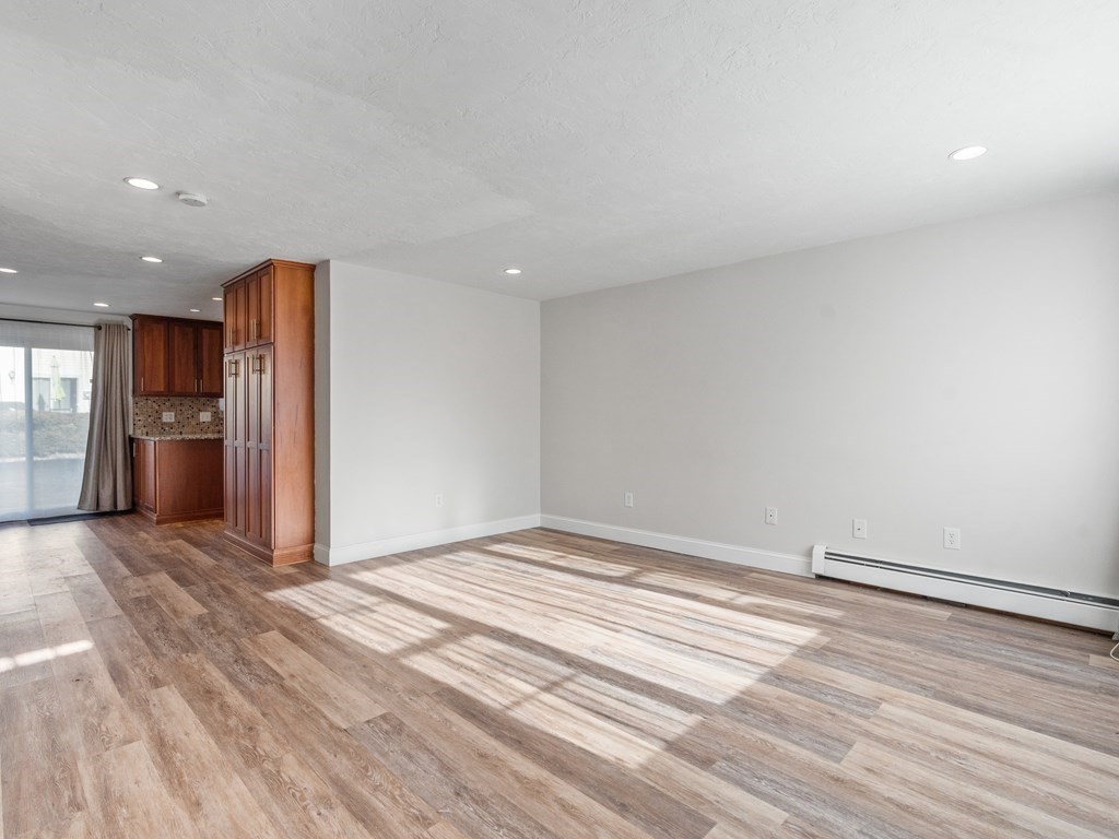 945 Riverside Drive, Unit 4C Methuen, MA 01844 - Photo 5 of 18 Gallery Image 5
